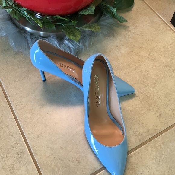 Stiletto - Picture 6 of 6